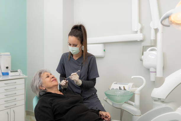Best Cracked Tooth Emergency Dentist  in Edgecliff Village, TX